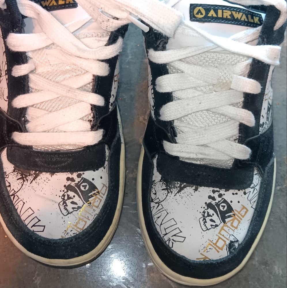 Airwalk Black, White, and Gold Sneakers